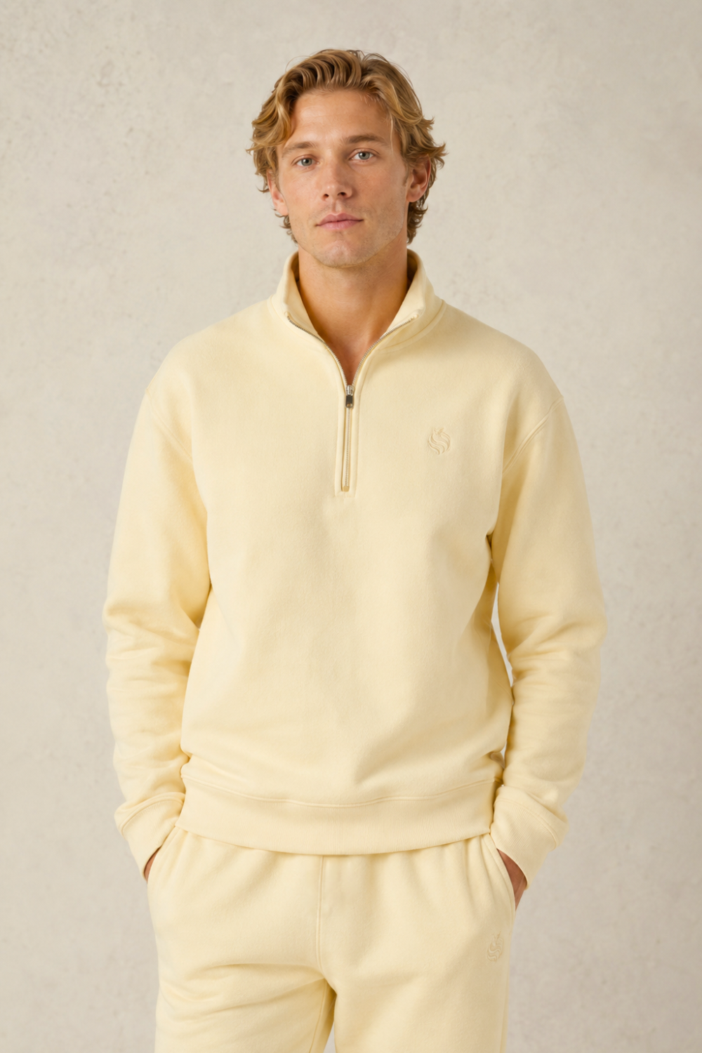 HEAVYWEIGHT FLEECE HALF-ZIP
