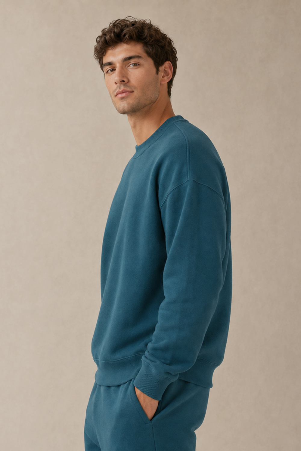 HEAVYWEIGHT FLEECE CREWNECK